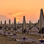 Welcoming Two-bedroom In Bibione-beahost Apartment *