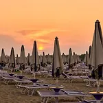Welcoming Two-bedroom In Bibione-beahost *