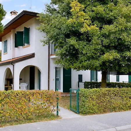 Welcoming Two-bedroom In Bibione-beahost بيبيوني